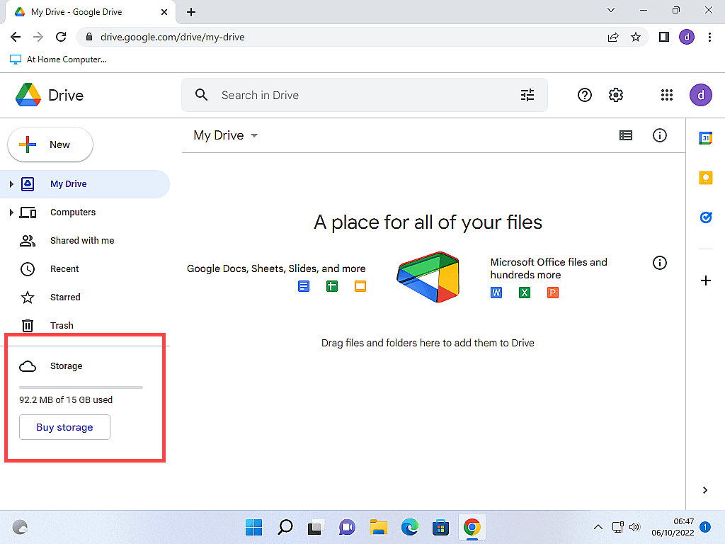 Google Drive webpage is open. Storage space indicator is highlighted.