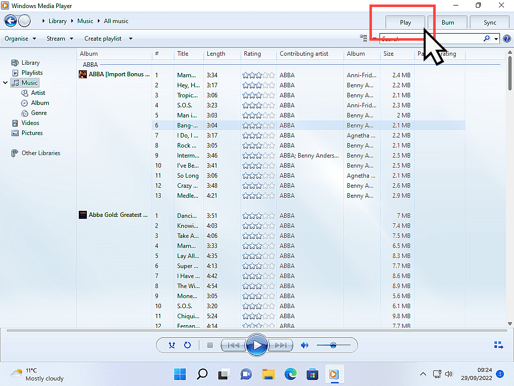 The Play tab is highlighted in Windows Media Player.