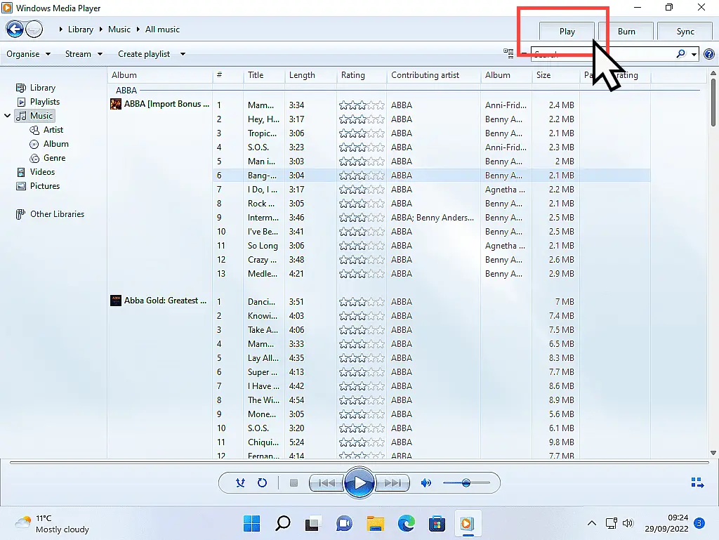 The Play tab is highlighted in Windows Media Player.