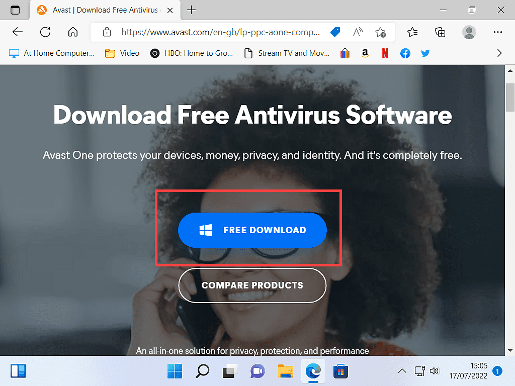 Download button highlighted on the Avast website.