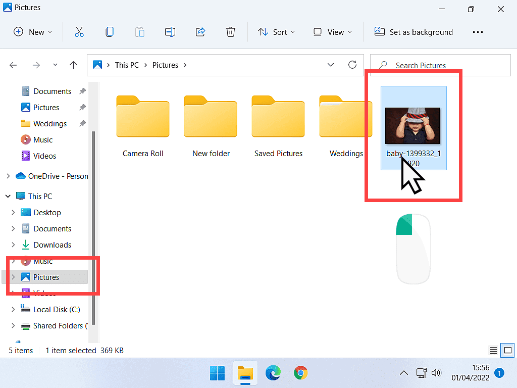 Inside File Explorer the Desktop folder is marked