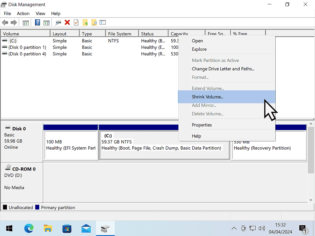Shrink Volume is marked on context menu.