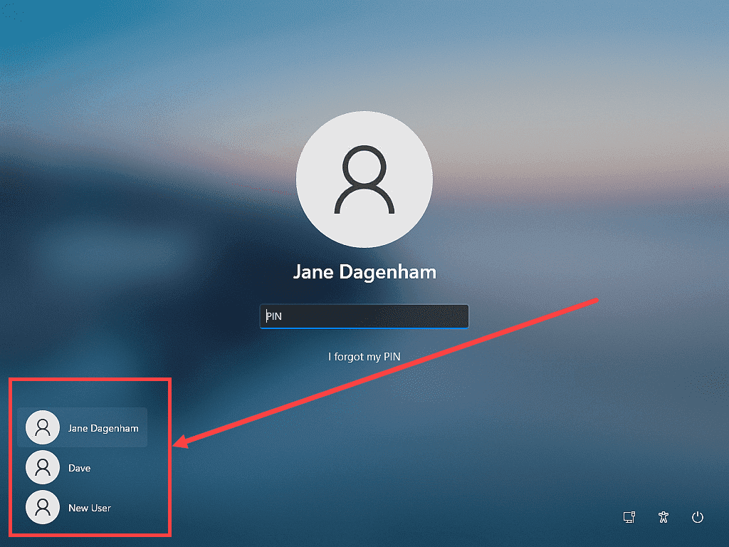 On the Windows 11 log in screen, the new user accounts are marked.