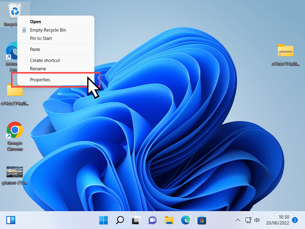 Recycle Bin Properties option indicated on context menu.