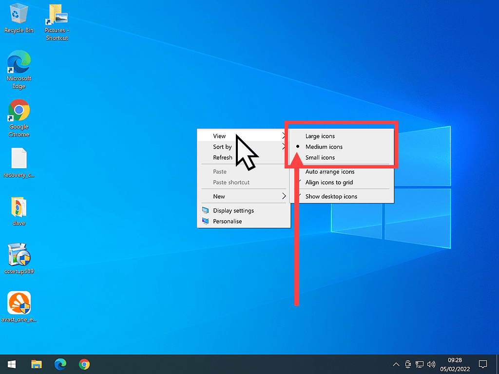 Icon size options indicated on Windows 10 context menu.