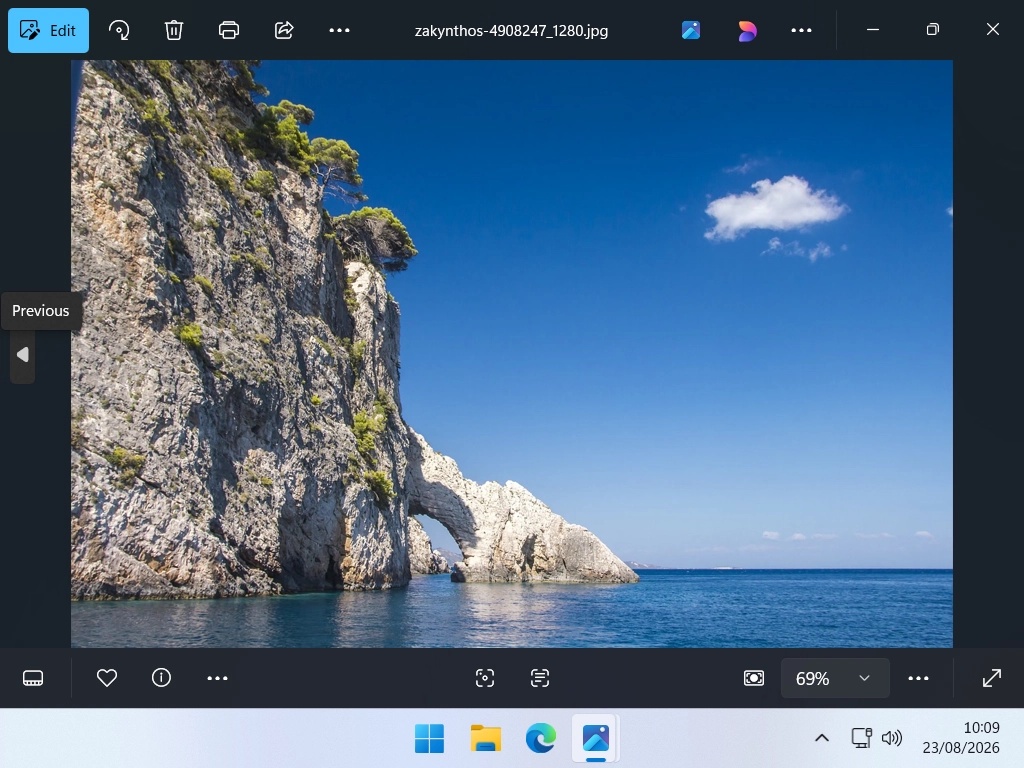 The Windows Photos app open with an image loaded.