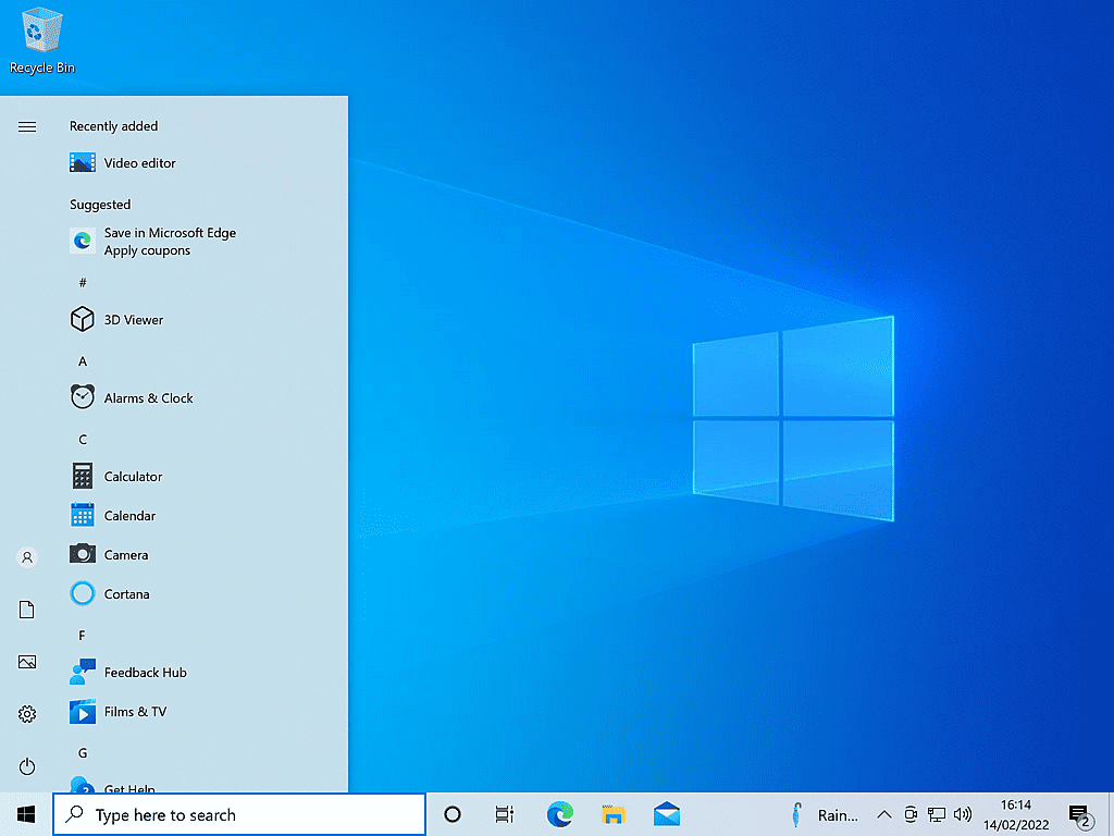 The Windows 10 Start menu is open. All the Live Tiles have been unpinned.