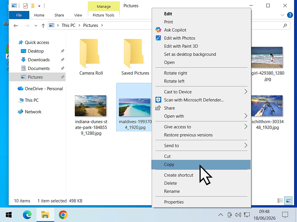 Copy file in Windows 10 How to copy a file in Windows 10.