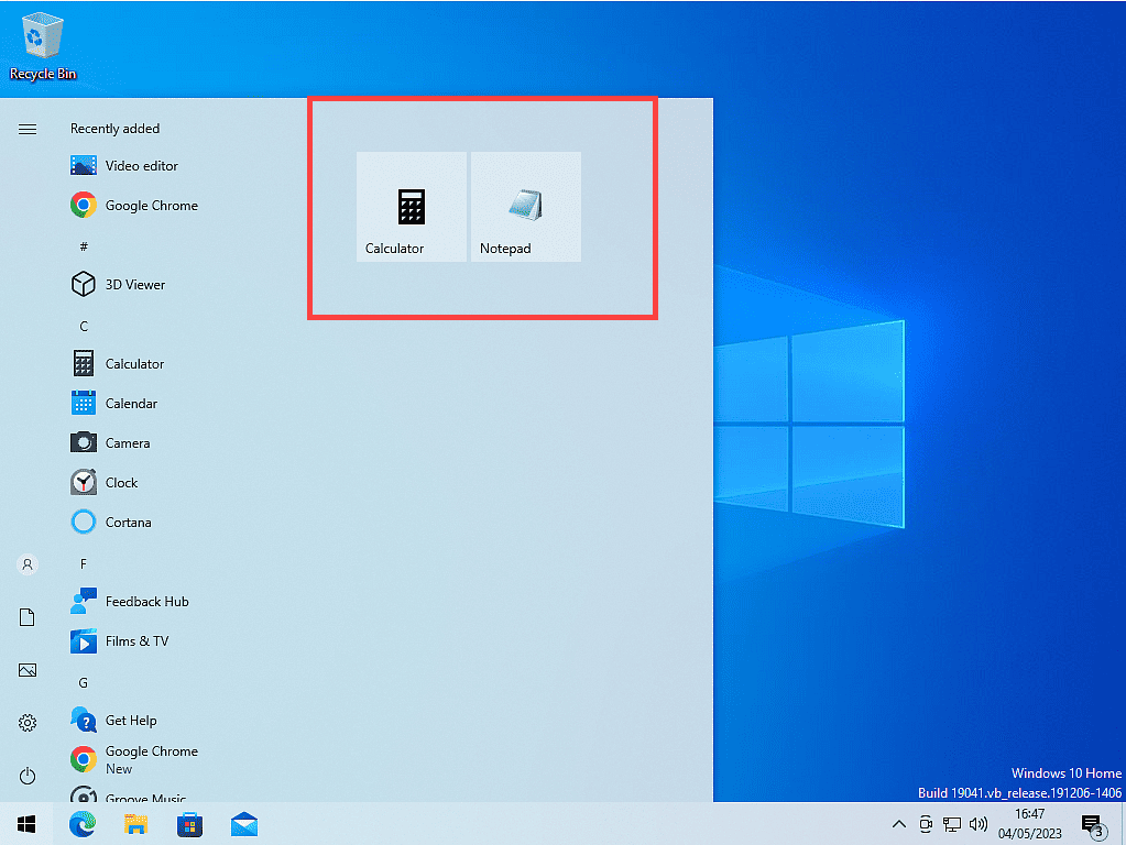 Windows 10 Start Menu Live Tiles showing the Calculator app and Notepad only.