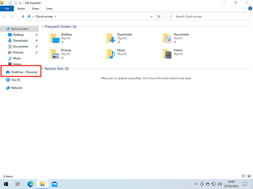 OneDrive folder marked in Windows 10 File Explorer navigation pane.