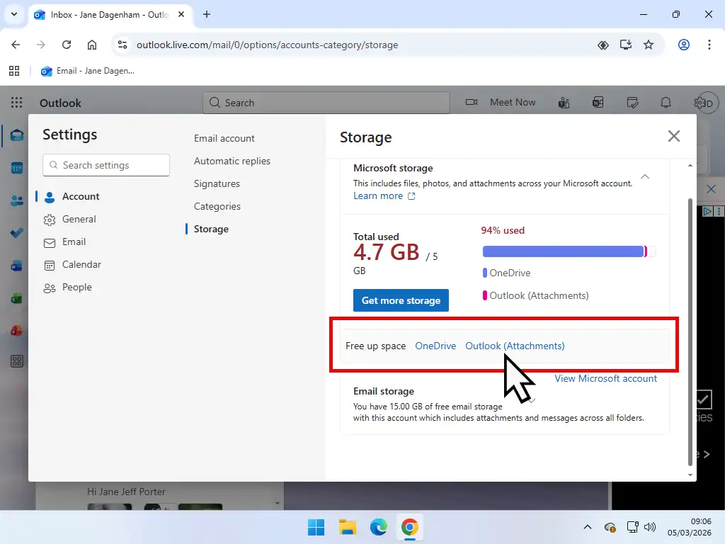 Free up space for emails Freeing up space in Outlook.com by deleting email attachments.