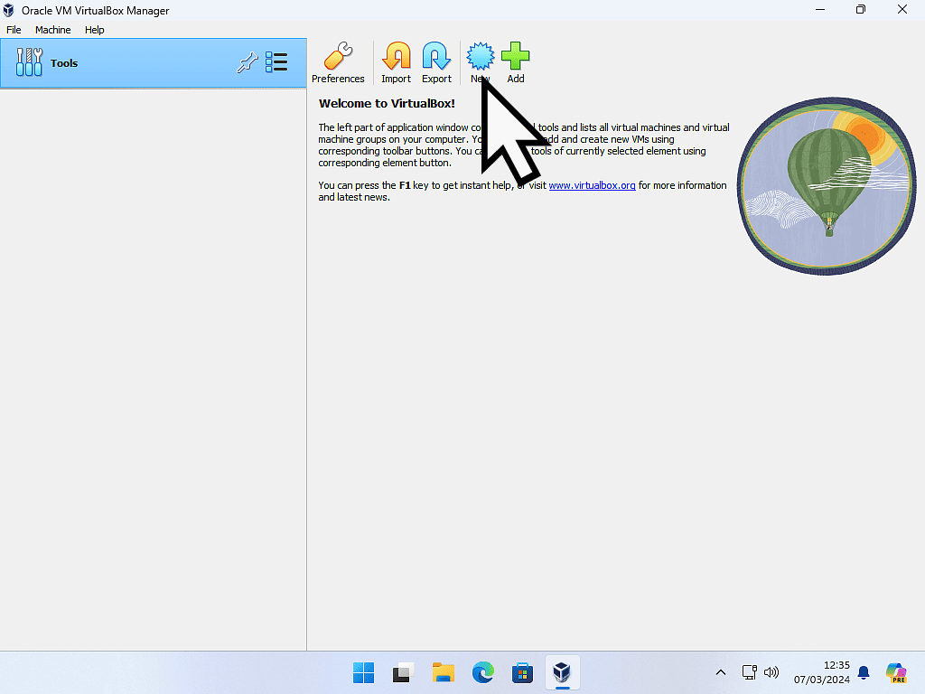VirtualBox GUI shown. New button is marked.