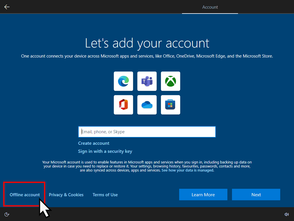 Offline account option is marked in Windows 10 Pro installation.