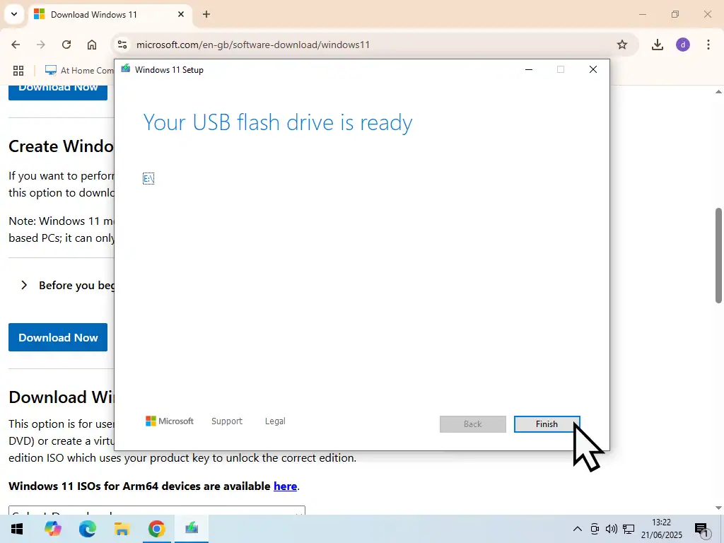 Bootable flash drive is ready to use.