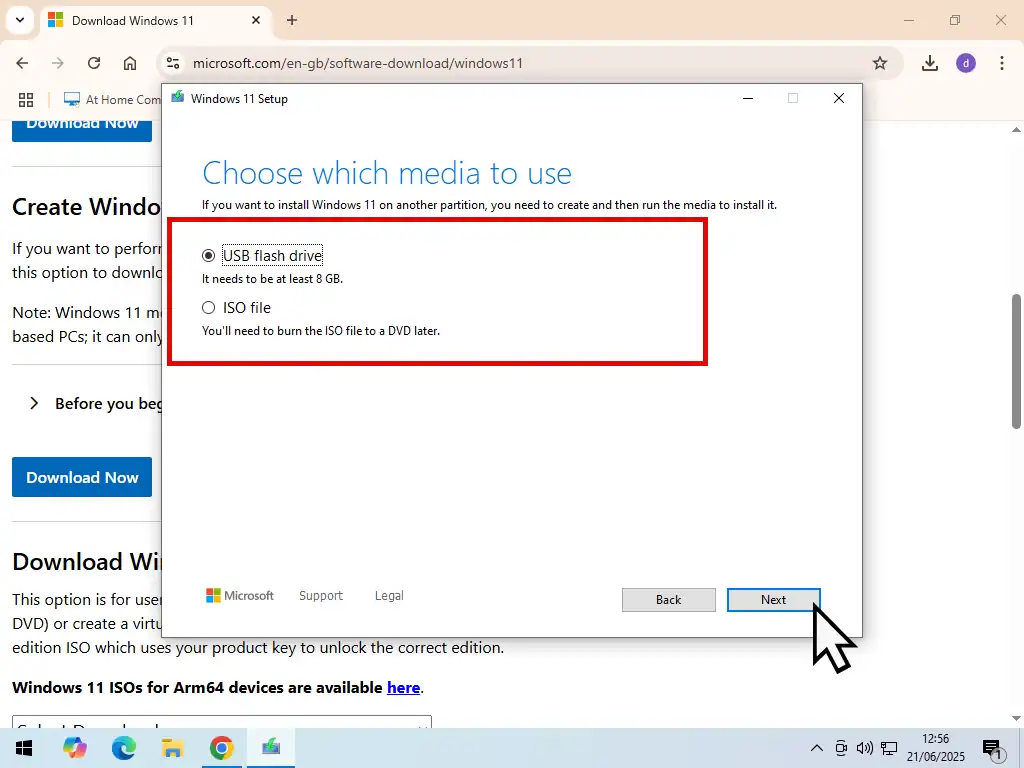 USB flash drive selected.