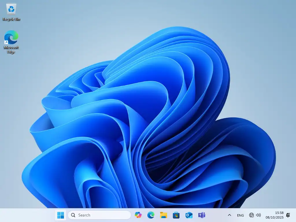 The upgrade was successful. Windows 11 desktop.