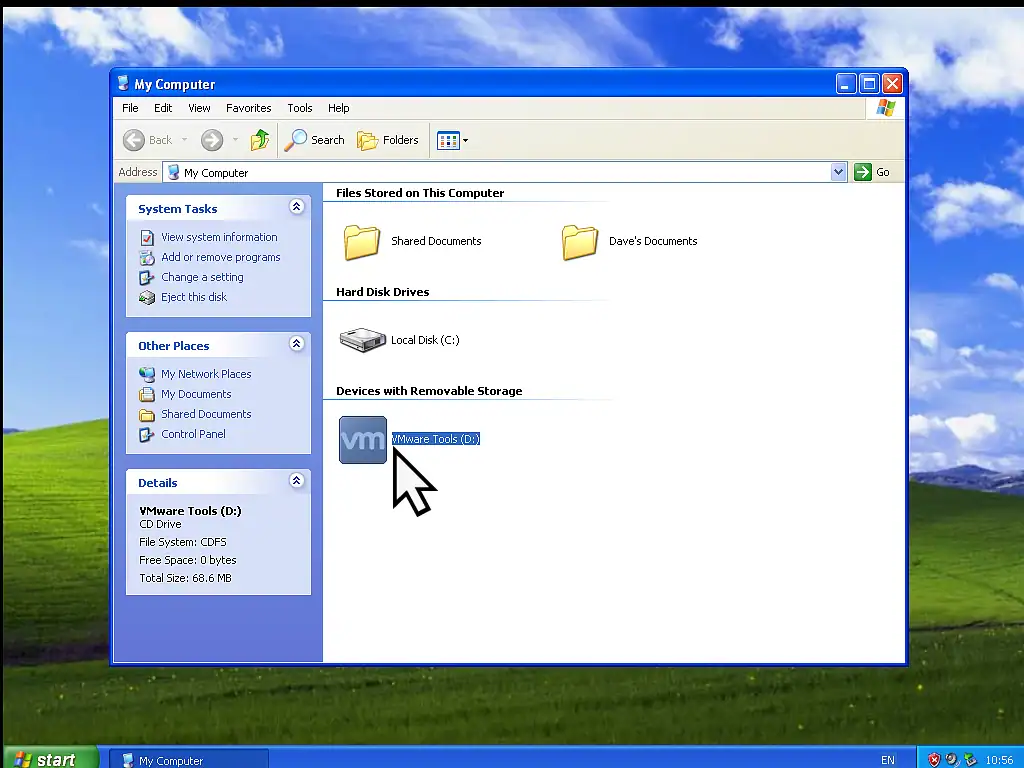 My Computer in Windows XP Virtual CD/DVD drive is indicated inside the virtual machine.