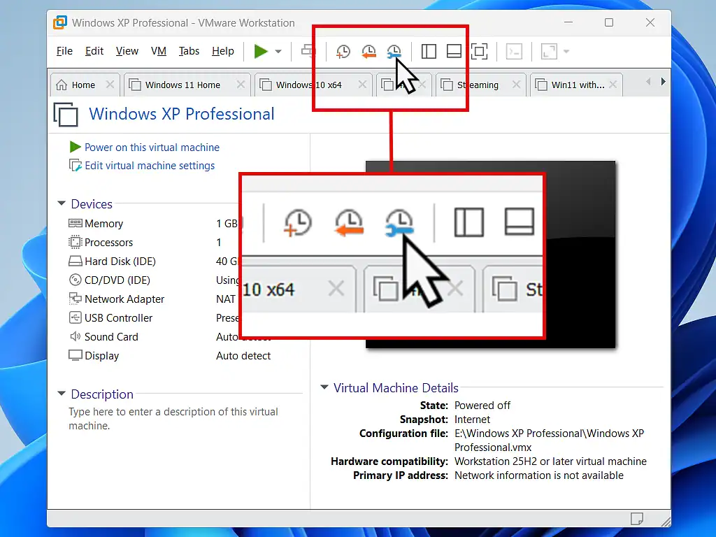 VMware snapshot manager button Opening the Snapshot Manager.