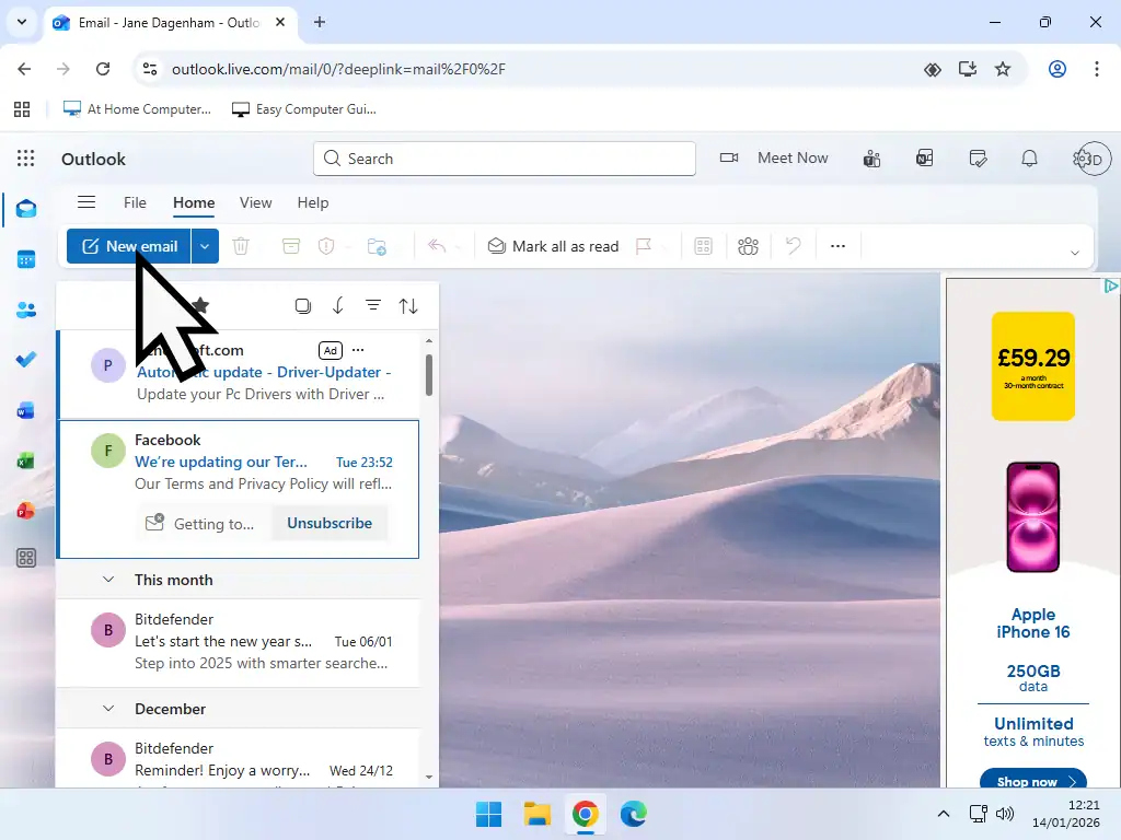 Start new email in Outlook Starting a new email message in Outlook.com