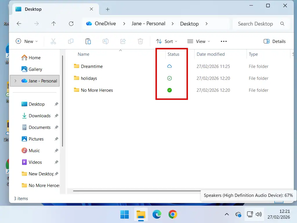 OneDrive status symbols beside files OneDrive status symbols indicated next to files and folders.